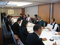 報告会の様子